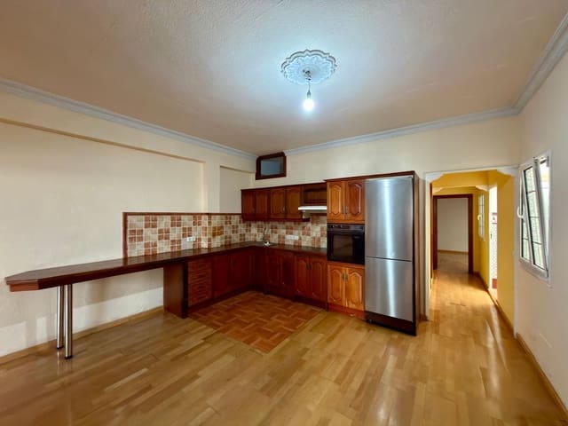 2 slaapkamer Appartement te koop in Teror met garage - € 210.000 (Ref: 9395562)