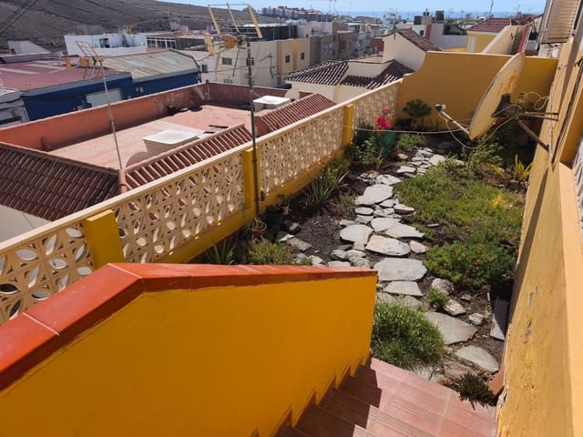 4 soveværelse Byhus til salg i Arguineguín, Mogán med garage - € 340.000 (Ref: 9397975)