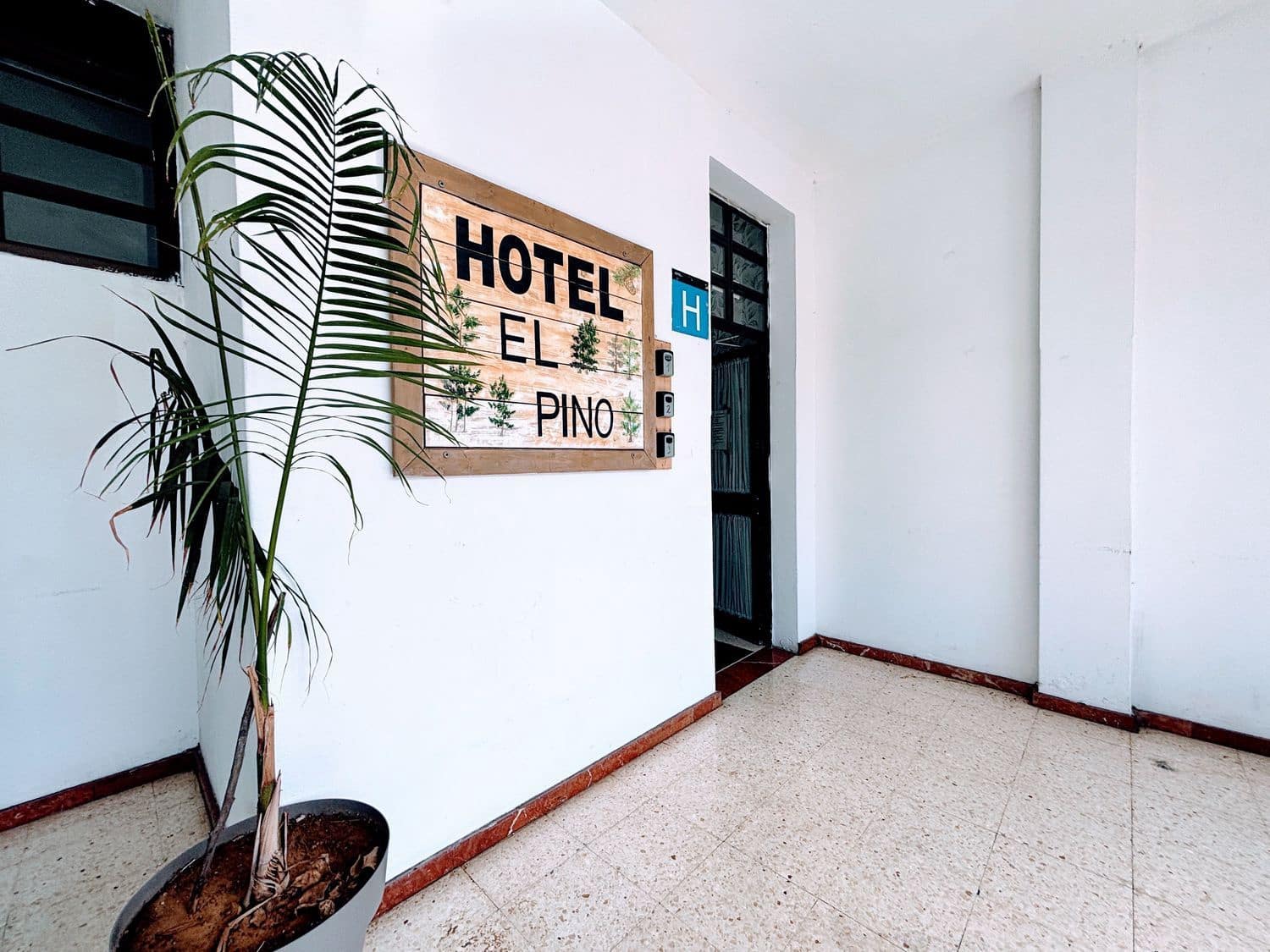 Hotel for sale in Teror - € 569,000 (Ref: 9397976)