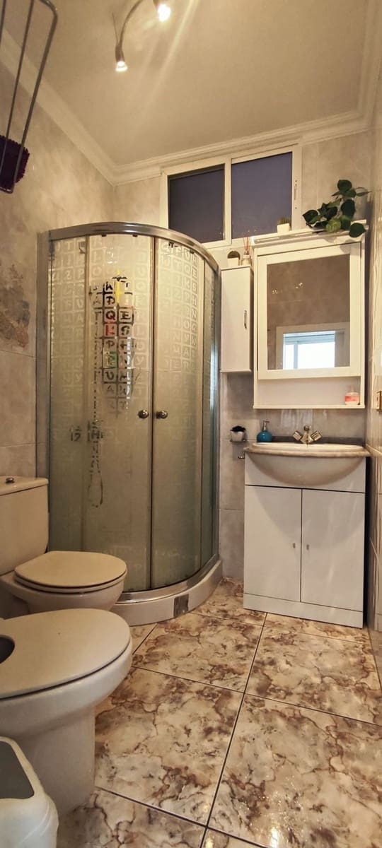 2 soverom Leilighet til salgs i Las Palmas de Gran Canaria med garasje - € 239 000 (Ref: 9415336)