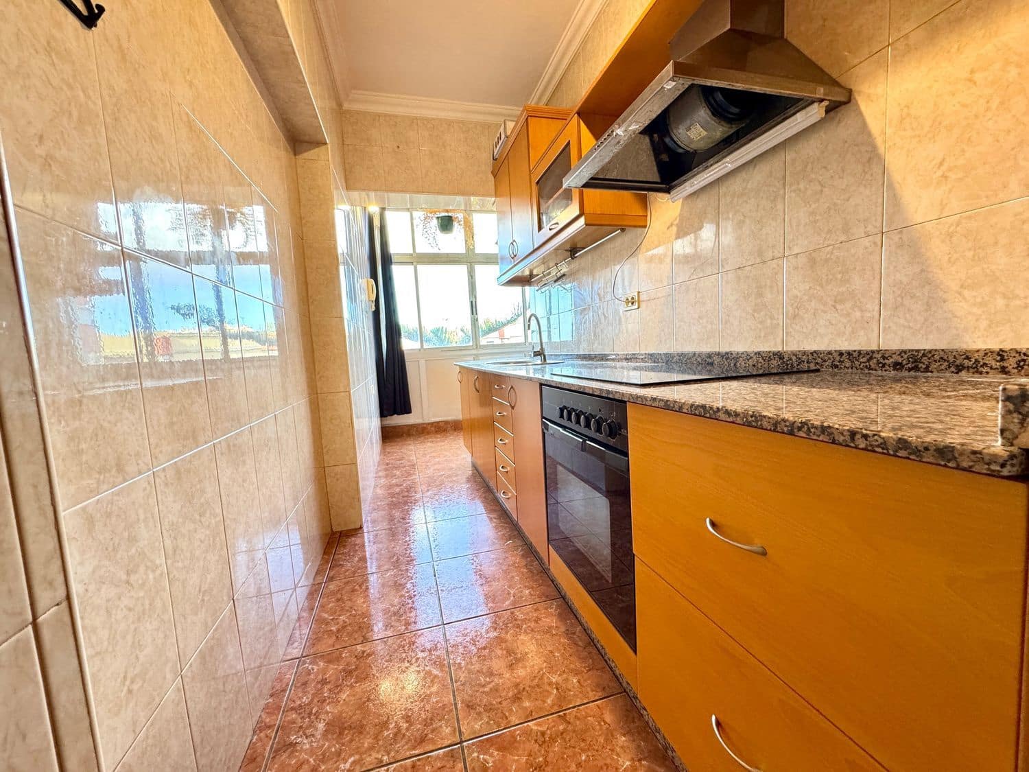 3 soveværelse Lejlighed til salg i Telde med garage - € 140.000 (Ref: 9426676)