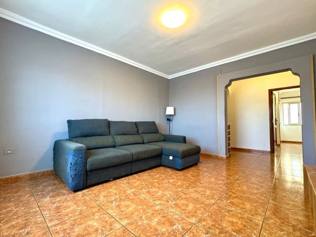 3 soveværelse Lejlighed til salg i Las Huesas, Telde med garage - € 140.000 (Ref: 9426676)