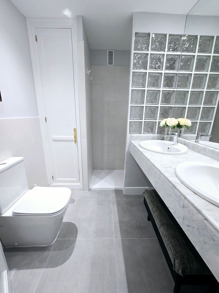 2 slaapkamer Appartement te huur in Las Palmas de Gran Canaria met garage - € 1.100 (Ref: 9439632)