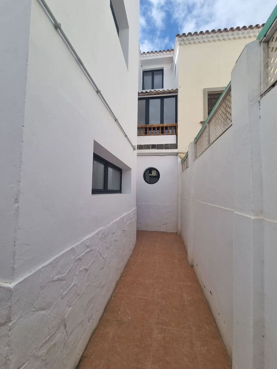 6 camera da letto Casa da affittare in Las Palmas de Gran Canaria con garage - 2.800 € (Rif: 9441231)