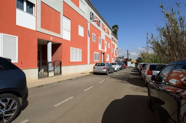 3 slaapkamer Appartement te koop in Santa Brígida met garage - € 280.000 (Ref: 9470271)