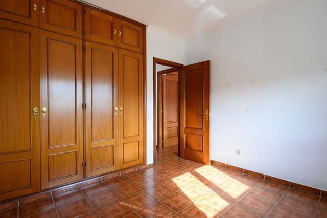 3 slaapkamer Appartement te koop in Santa Brígida met garage - € 280.000 (Ref: 9470271)