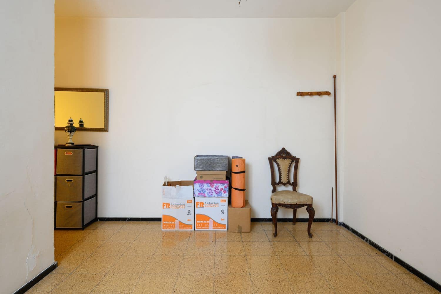 4 Zimmer Apartment zu verkaufen in Las Palmas de Gran Canaria mit Garage - 268.000 € (Ref: 9470272)