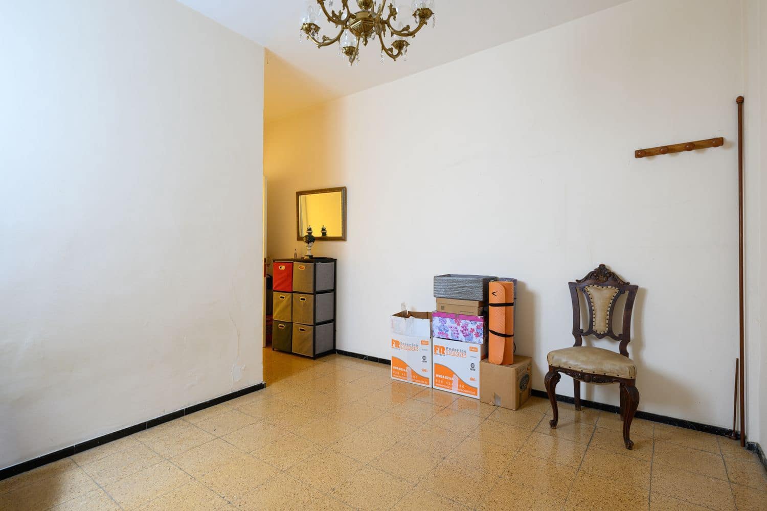 4 Zimmer Apartment zu verkaufen in Las Palmas de Gran Canaria mit Garage - 268.000 € (Ref: 9470272)