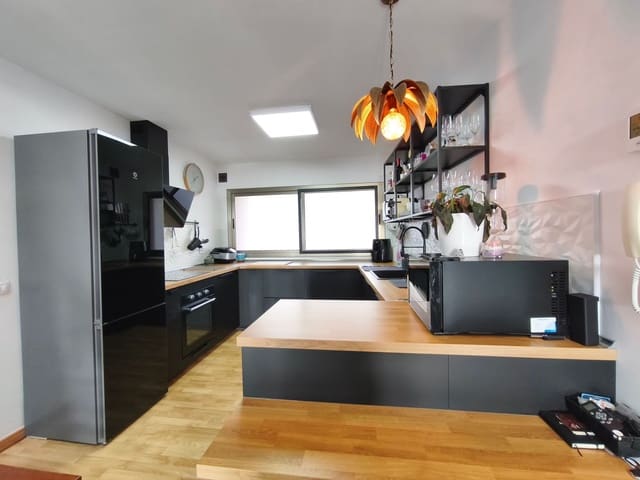 3 camera da letto Casa in vendita in Telde con garage - 285.000 € (Rif: 9473741)