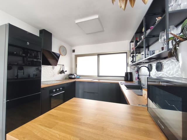 3 camera da letto Casa in vendita in Telde con garage - 285.000 € (Rif: 9473741)