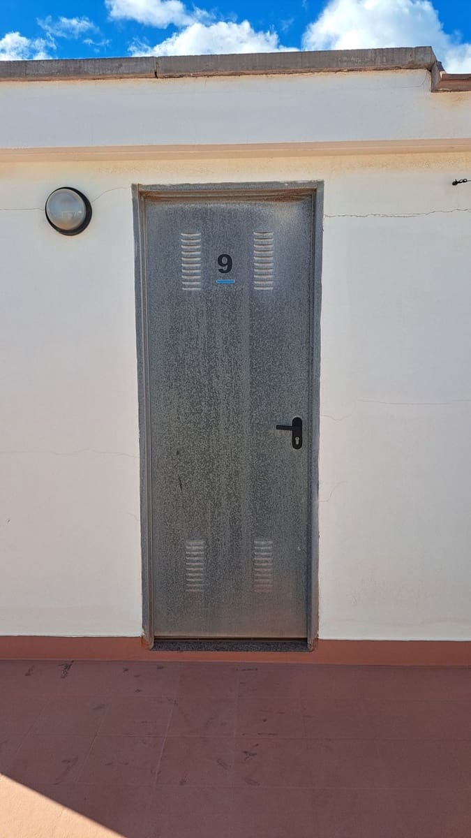 Apartamento de 2 habitaciones en Cruce de Arinaga en venta con garaje - 140.000 € (Ref: 9473742)