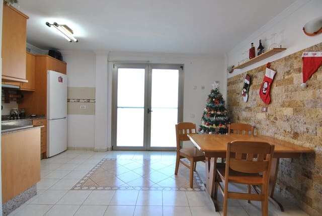 2 bedroom Apartment for sale in Cruce de Arinaga, Agüimes with garage - € 140,000 (Ref: 9473742)