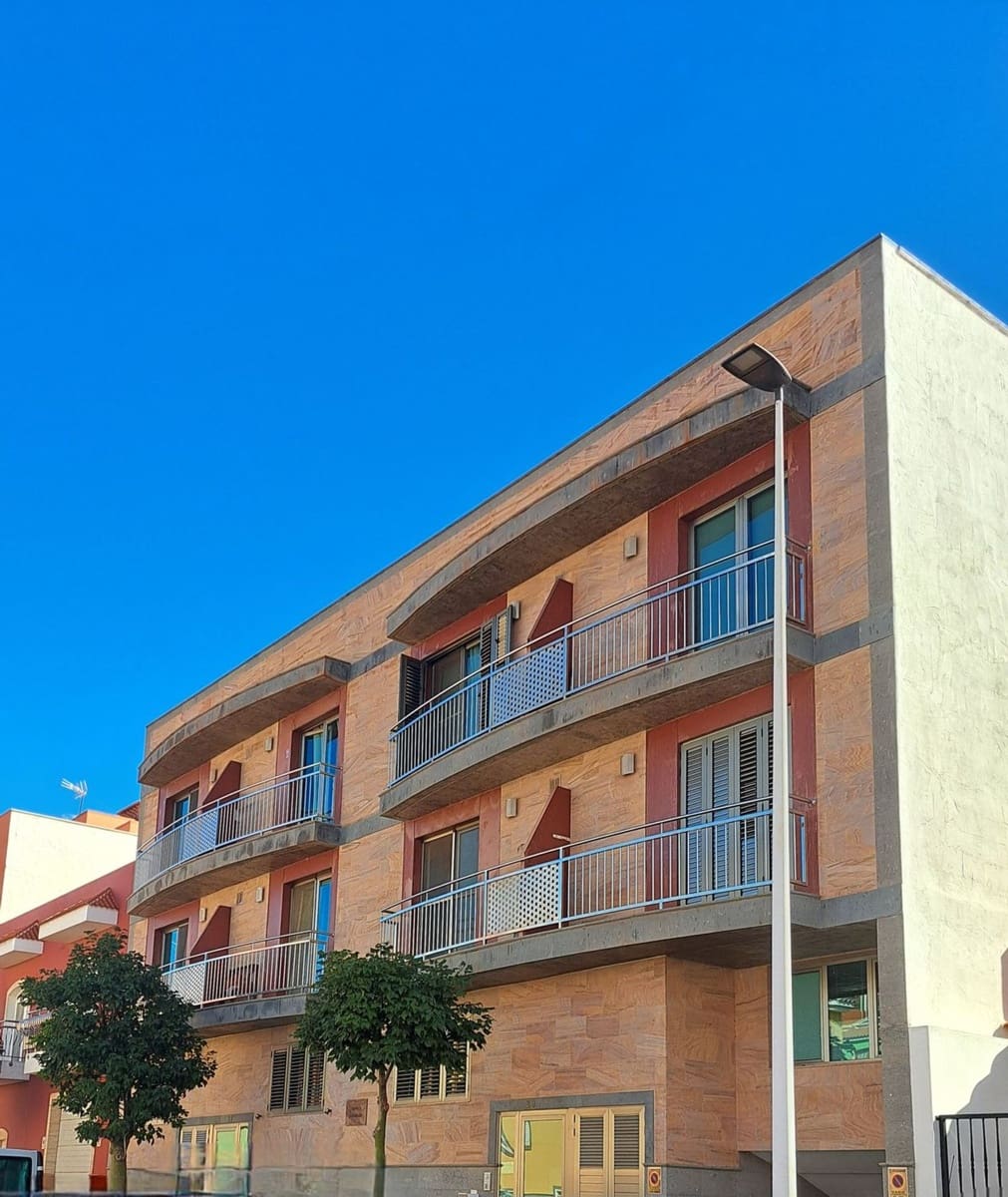 Apartamento de 2 habitaciones en Cruce de Arinaga en venta con garaje - 140.000 € (Ref: 9473742)