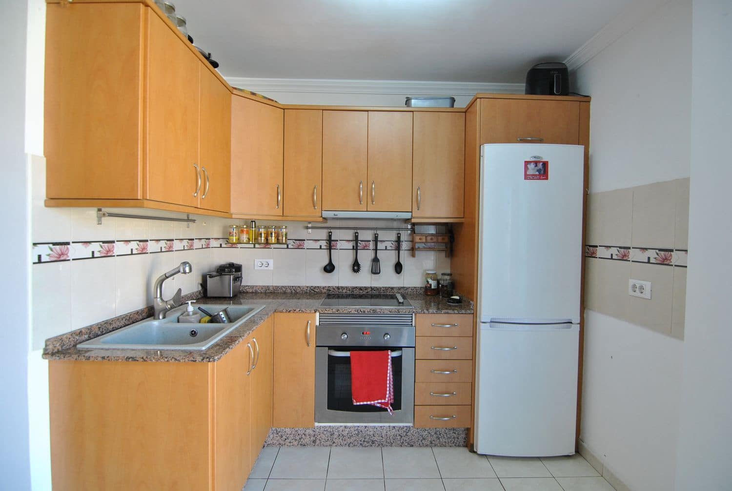 Apartamento de 2 habitaciones en Cruce de Arinaga en venta con garaje - 140.000 € (Ref: 9473742)