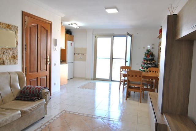 2 bedroom Apartment for sale in Cruce de Arinaga, Agüimes with garage - € 140,000 (Ref: 9473742)