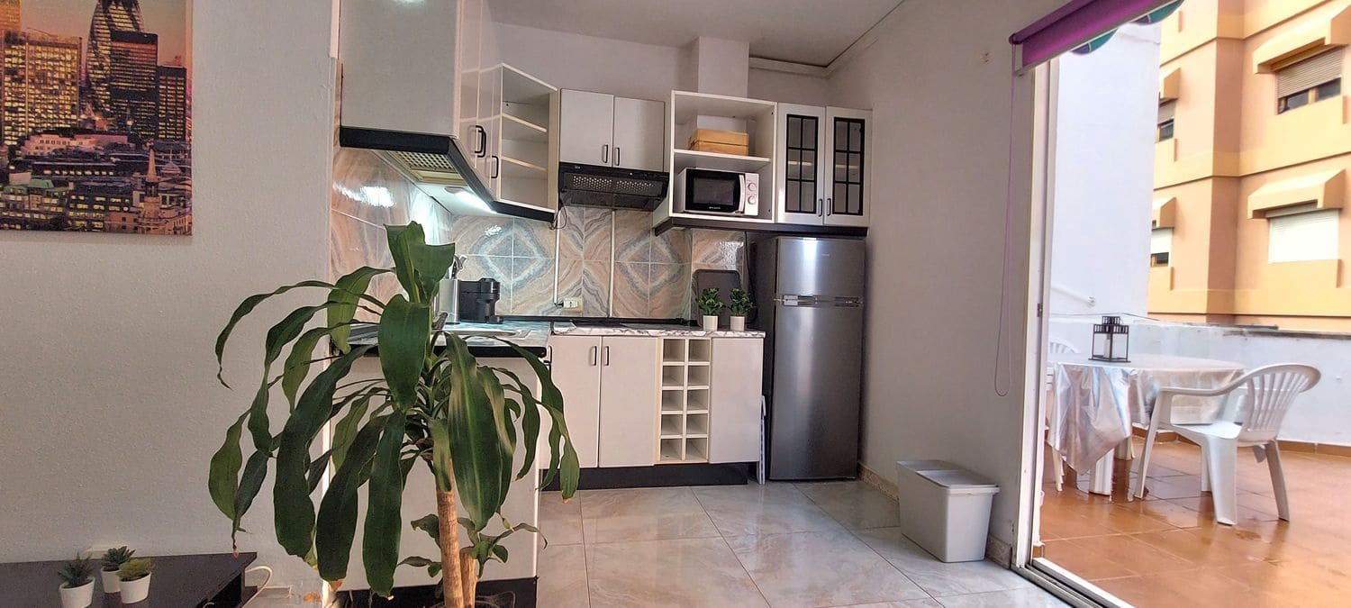 1 sypialnia Apartament do wynajęcia w Las Palmas de Gran Canaria z garażem - 850 € (Ref: 9473743)