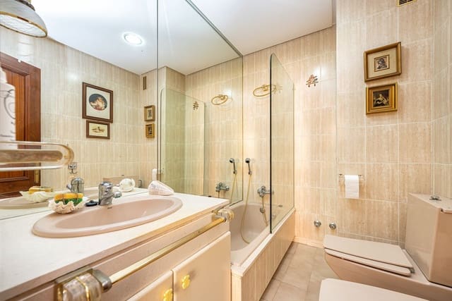 4 slaapkamer Appartement te koop in Arenales - Lugo - Avda. Marítima, Las Palmas de Gran Canaria met garage - € 545.000 (Ref: 9473744)