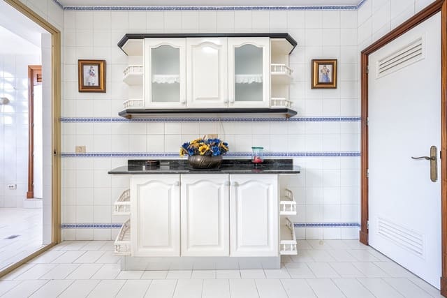 4 sovrum Lägenhet till salu i Arenales - Lugo - Avda. Marítima, Las Palmas de Gran Canaria med garage - 545 000 € (Ref: 9473744)