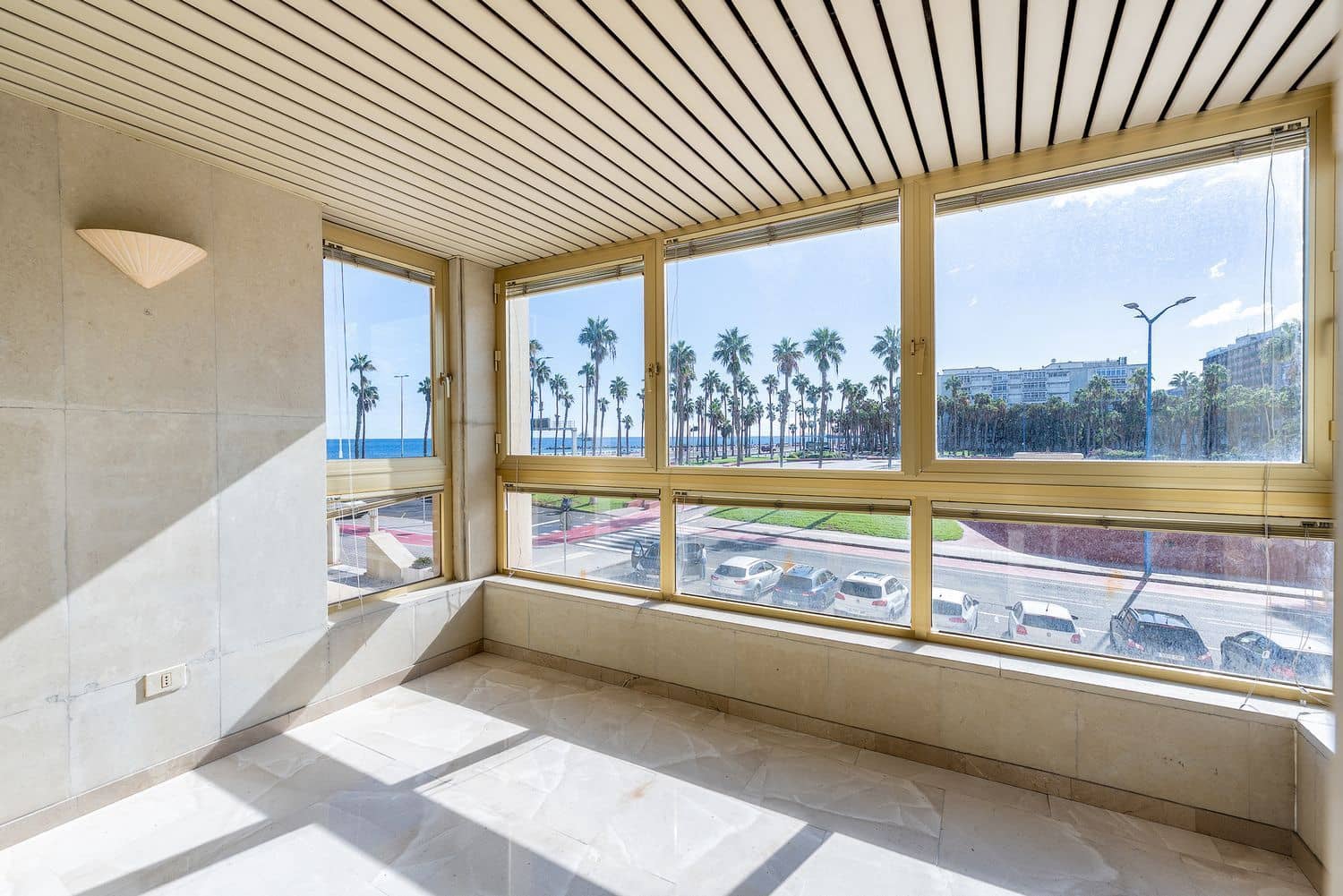 4 sypialnia Apartament na sprzedaż w Las Palmas de Gran Canaria z garażem - 545 000 € (Ref: 9473744)