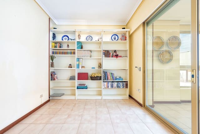 4 sovrum Lägenhet till salu i Arenales - Lugo - Avda. Marítima, Las Palmas de Gran Canaria med garage - 545 000 € (Ref: 9473744)