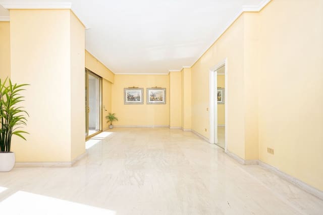 4 bedroom Apartment for sale in Arenales - Lugo - Avda. Marítima, Las Palmas de Gran Canaria with garage - € 545,000 (Ref: 9473744)