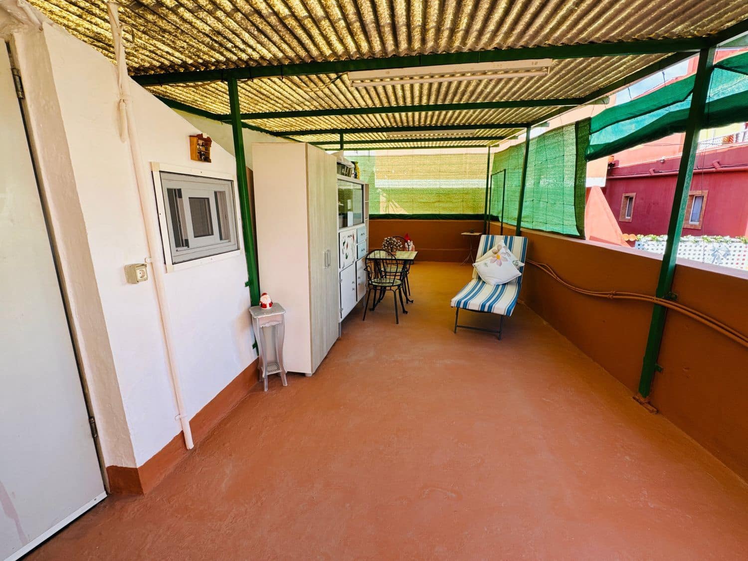 2 makuuhuone Omakotitalo myytävänä paikassa Las Palmas de Gran Canaria mukana 
autotalli - 145 000 € (Ref: 9481687)