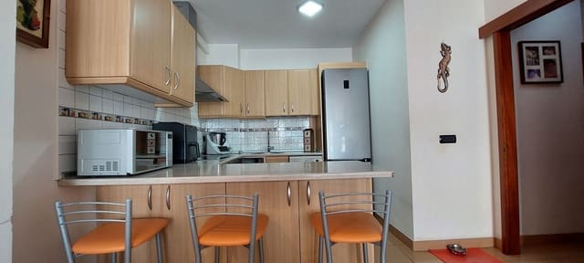 2 bedroom Apartment for sale in Isleta, Las Palmas de Gran Canaria with garage - € 250,000 (Ref: 9483416)