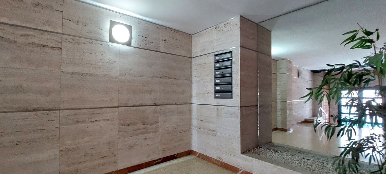 2 bedroom Apartment for sale in Las Palmas de Gran Canaria with garage - € 250,000 (Ref: 9483416)