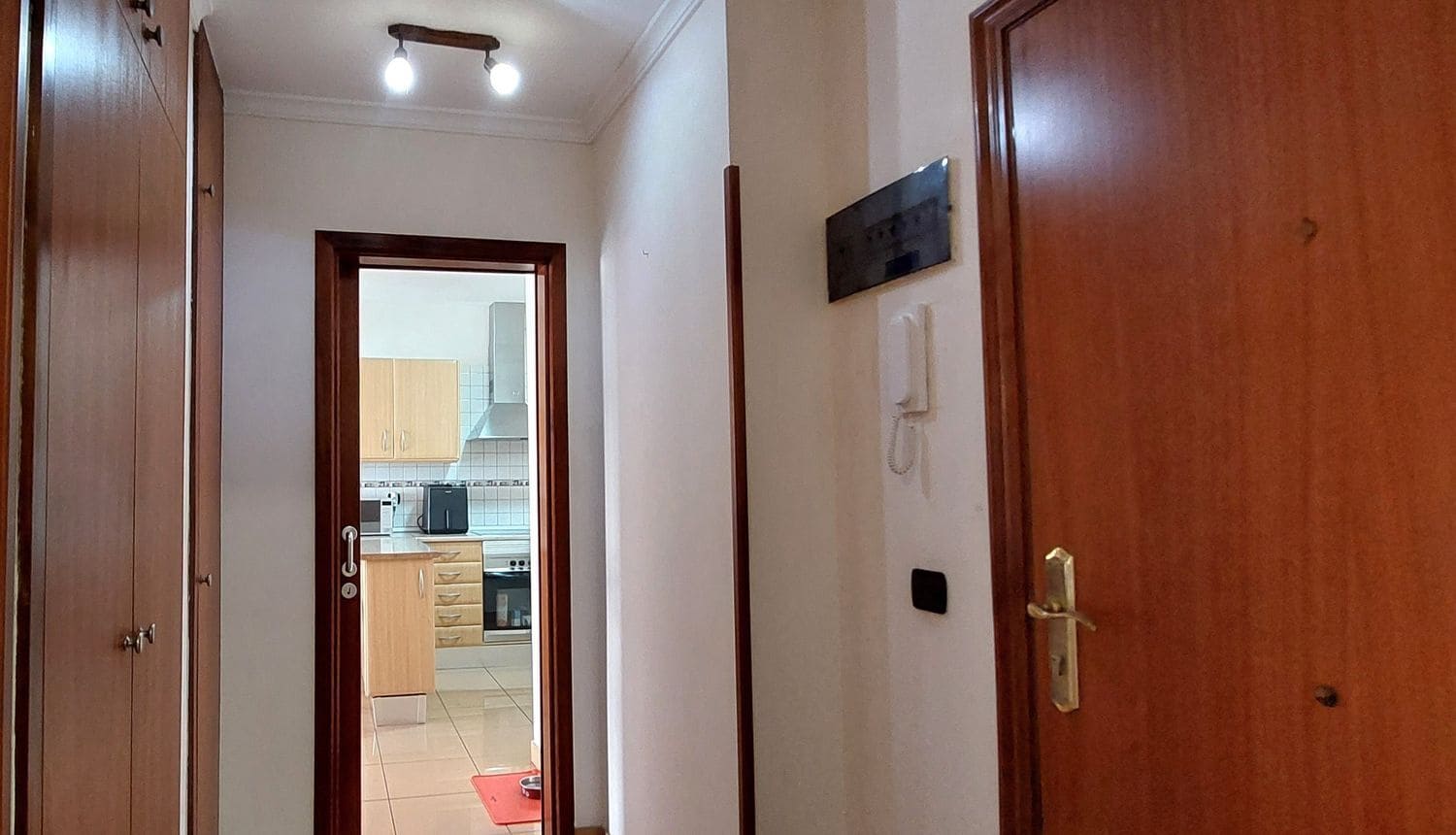 2 bedroom Apartment for sale in Las Palmas de Gran Canaria with garage - € 250,000 (Ref: 9483416)