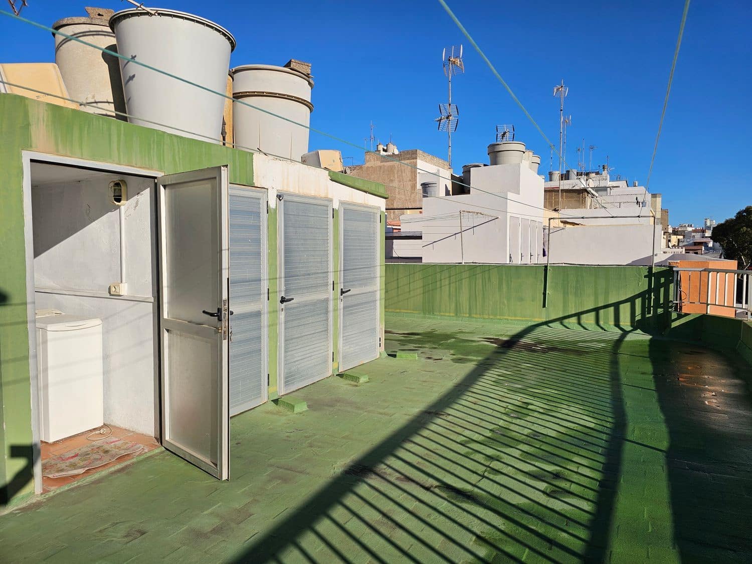 1 soverom Leilighet til salgs i Las Palmas de Gran Canaria med garasje - € 98 000 (Ref: 9484991)