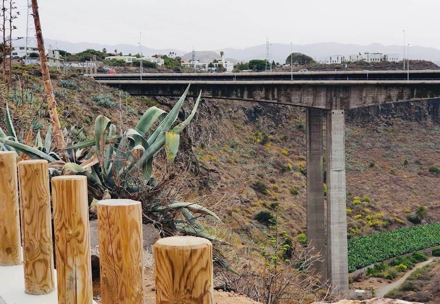 4 bedroom Apartment for sale in Las Palmas de Gran Canaria with garage - € 125,000 (Ref: 9484992)