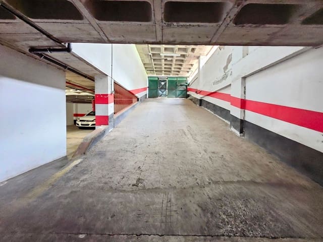Garaż na sprzedaż w Ciudad Alta, Las Palmas de Gran Canaria - 18 500 € (Ref: 9503706)