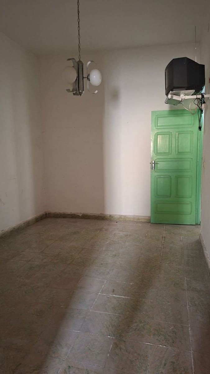 3 bedroom Townhouse for sale in Telde with garage - € 190,000 (Ref: 9511948)