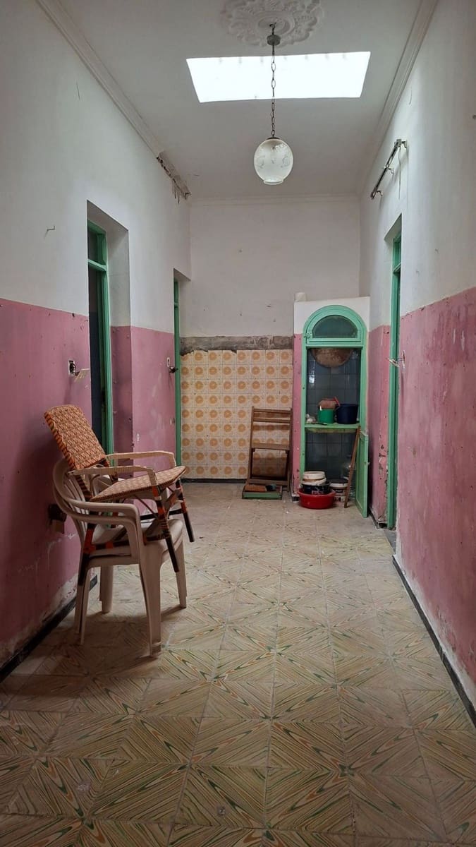 3 bedroom Townhouse for sale in Telde with garage - € 190,000 (Ref: 9511948)