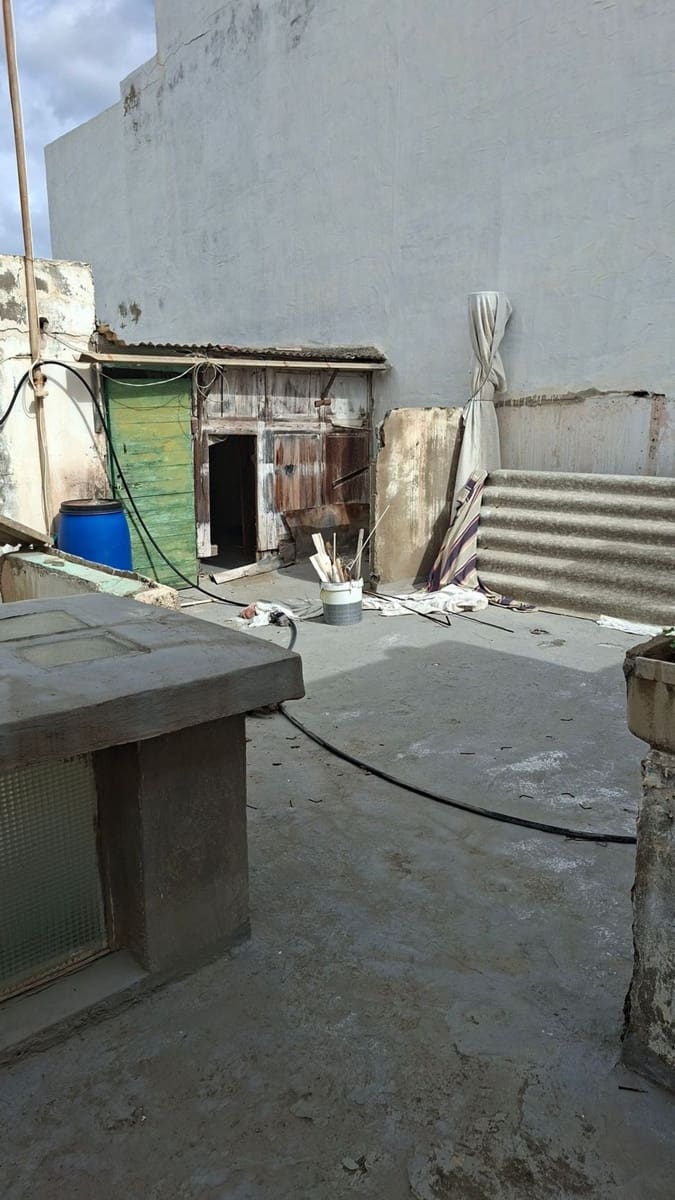 3 bedroom Townhouse for sale in Telde with garage - € 190,000 (Ref: 9511948)