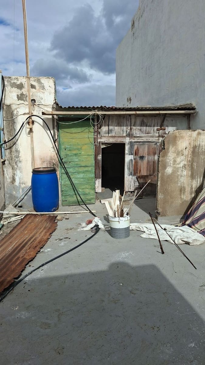 3 bedroom Townhouse for sale in Telde with garage - € 190,000 (Ref: 9511948)