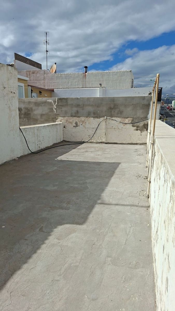 3 bedroom Townhouse for sale in Telde with garage - € 190,000 (Ref: 9511948)