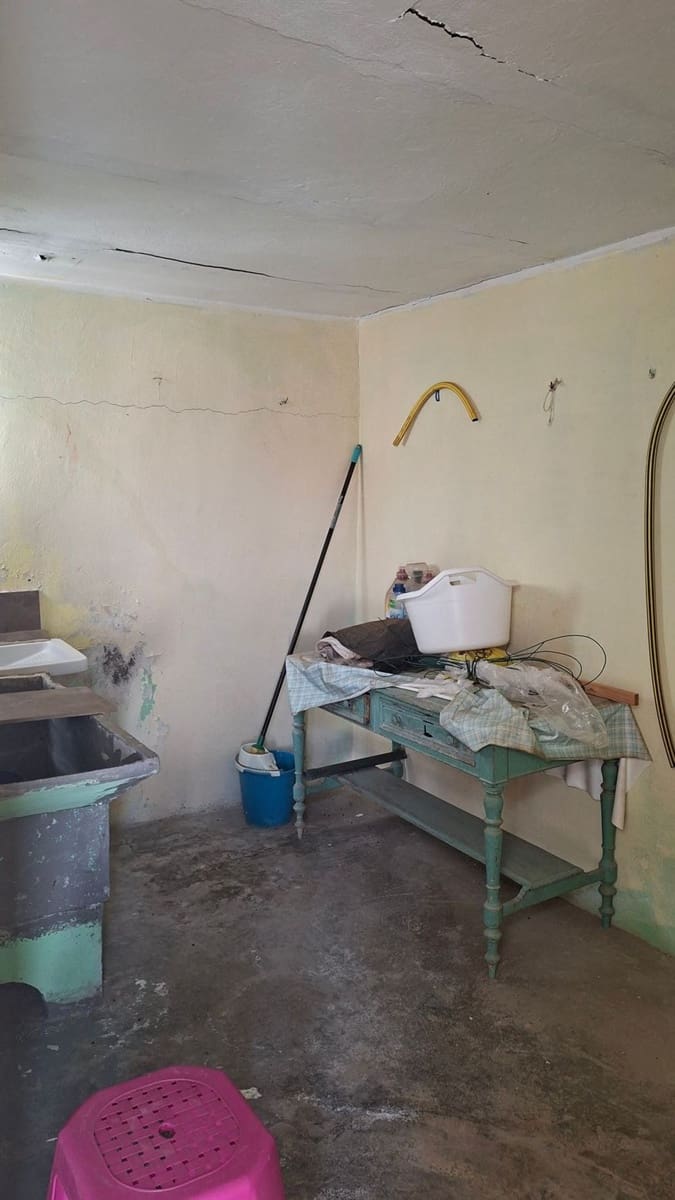 3 bedroom Townhouse for sale in Telde with garage - € 190,000 (Ref: 9511948)