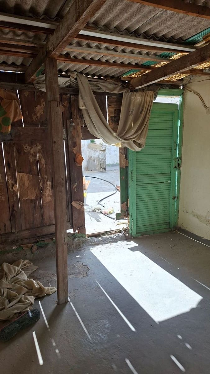 3 bedroom Townhouse for sale in Telde with garage - € 190,000 (Ref: 9511948)