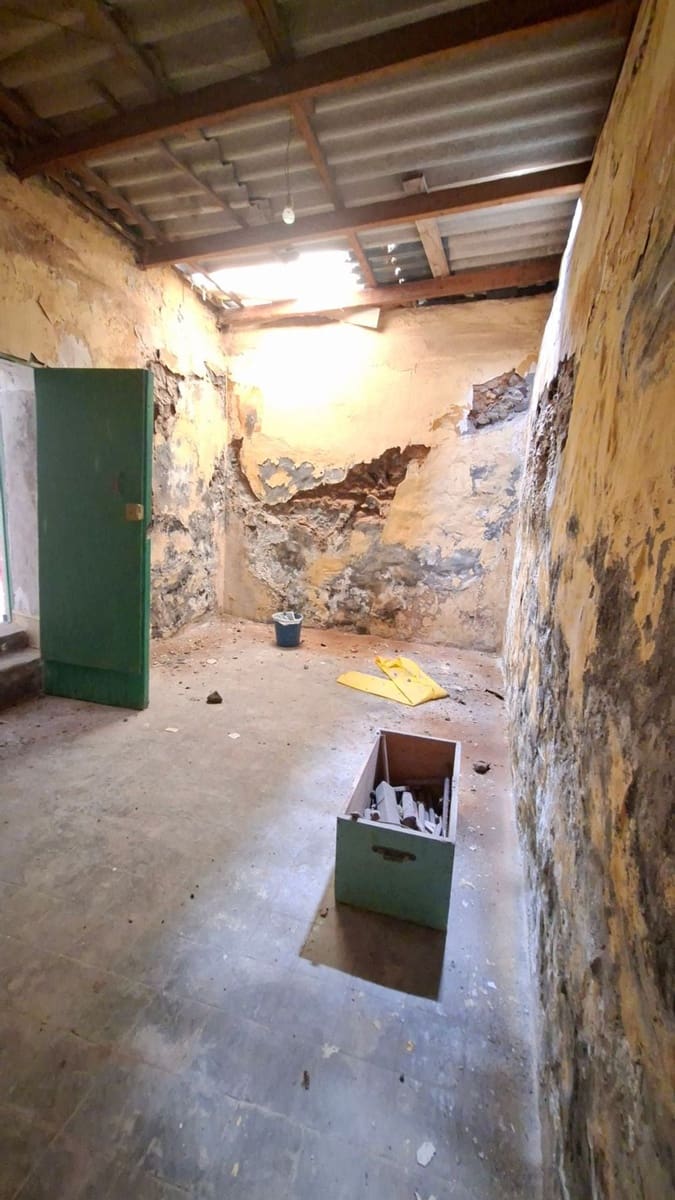 3 bedroom Townhouse for sale in Telde with garage - € 190,000 (Ref: 9511948)