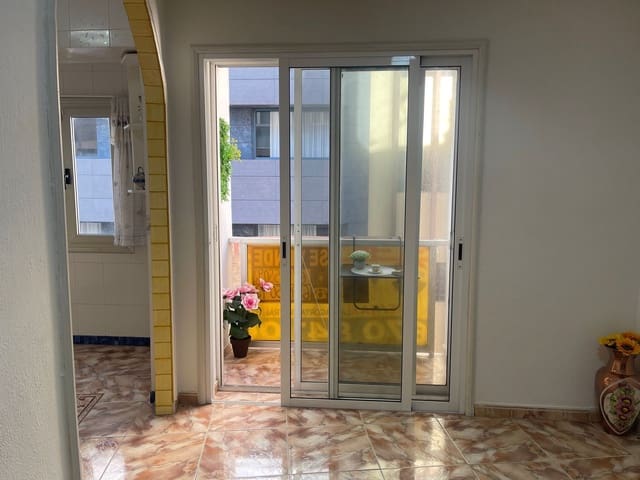 2 chambre Appartement à vendre à Guanarteme, Las Palmas de Gran Canaria avec garage - 264 500 € (Ref: 9525865)