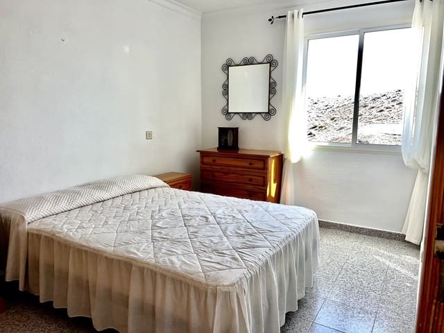 3 slaapkamer Appartement te koop in Las Palmas de Gran Canaria met garage - € 280.000 (Ref: 9533134)