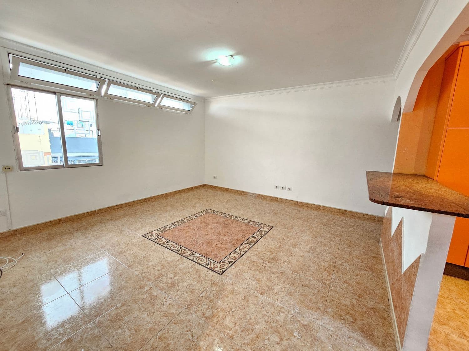 3 makuuhuone Huoneisto myytävänä paikassa Las Palmas de Gran Canaria mukana 
autotalli - 119 500 € (Ref: 9533135)