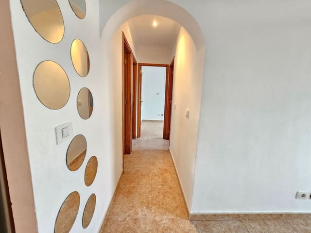 3 makuuhuone Huoneisto myytävänä paikassa Escaleritas, Las Palmas de Gran Canaria mukana 
autotalli - 119 500 € (Ref: 9533135)