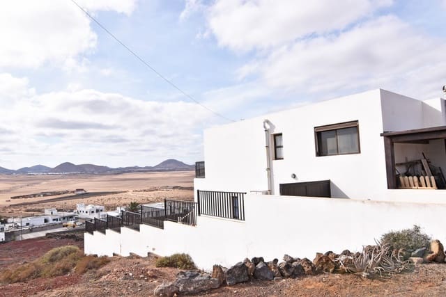 5 sovrum Villa till salu i Soo, Teguise med garage - 490 000 € (Ref: 9535394)