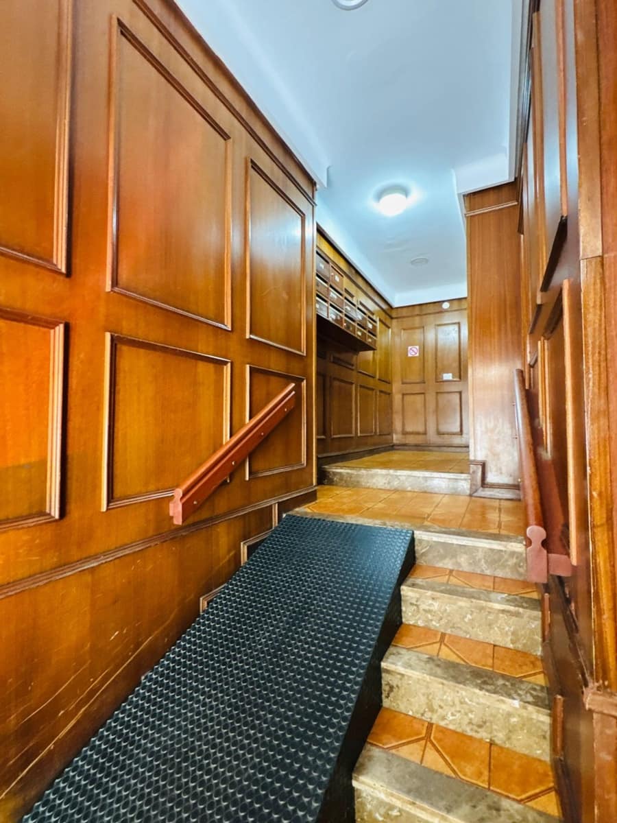 Apartamento de 4 habitaciones en Las Palmas de Gran Canaria en venta con garaje - 350.000 € (Ref: 9550561)