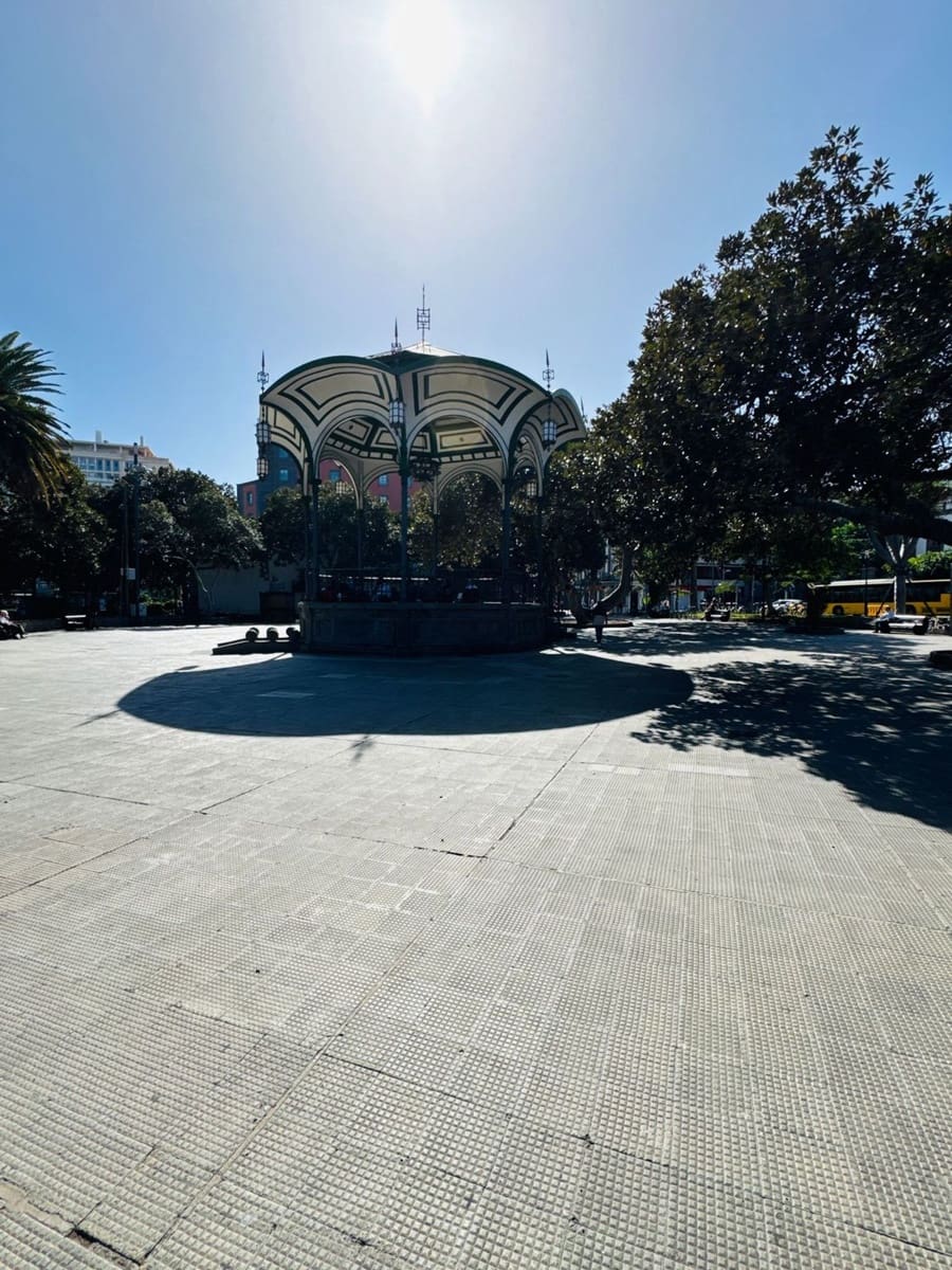 Apartamento de 4 habitaciones en Las Palmas de Gran Canaria en venta con garaje - 350.000 € (Ref: 9550561)