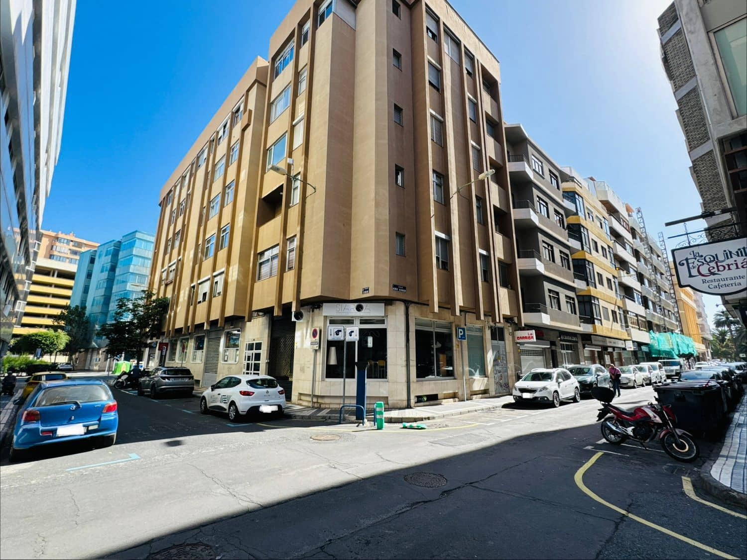 Apartamento de 4 habitaciones en Las Palmas de Gran Canaria en venta con garaje - 350.000 € (Ref: 9550561)