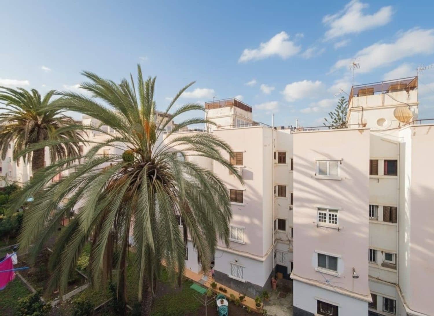 3 soverom Leilighet til salgs i Las Palmas de Gran Canaria med garasje - € 110 000 (Ref: 9560853)
