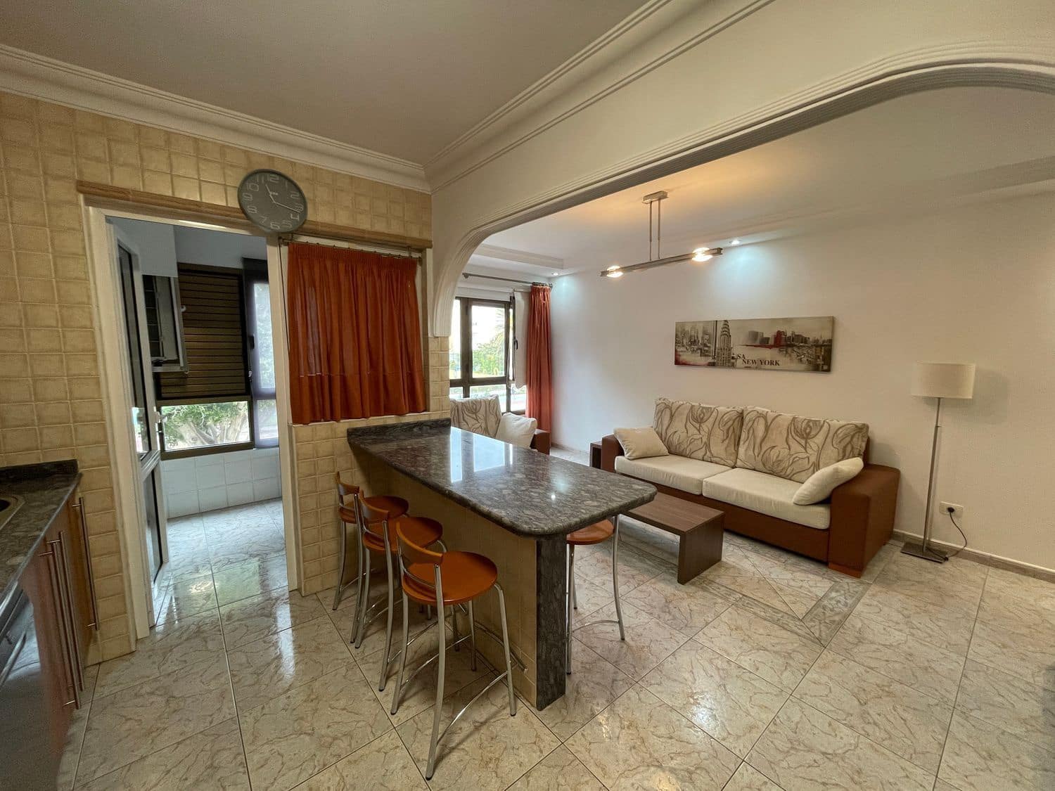 3 soveværelse Lejlighed til leje i Telde med garage - € 850 (Ref: 9567968)